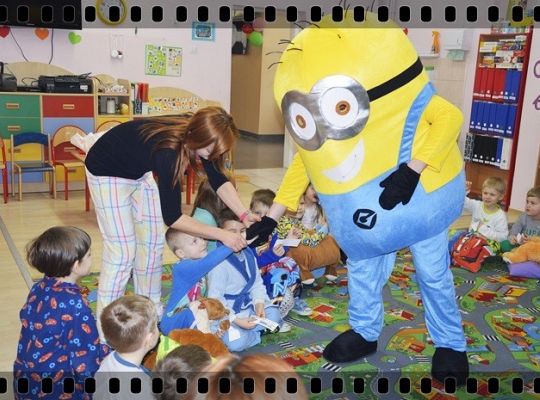 Piąty dzień ferii zimowych w przedszkolu - Kino w piżamach i gość specjalny!