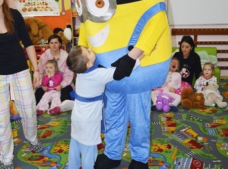 Piąty dzień ferii zimowych w przedszkolu - Kino w piżamach i gość specjalny!