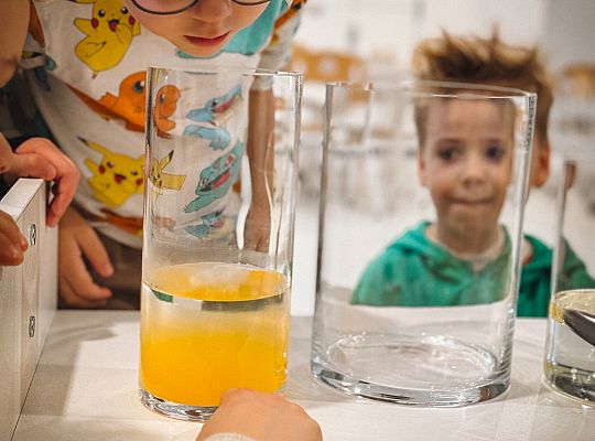 Eksperymenty i zajęcia plastyczne