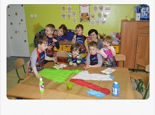 Szczotka pasta, kubek, ciepła woda, tak się zaczyna wielka przygoda…